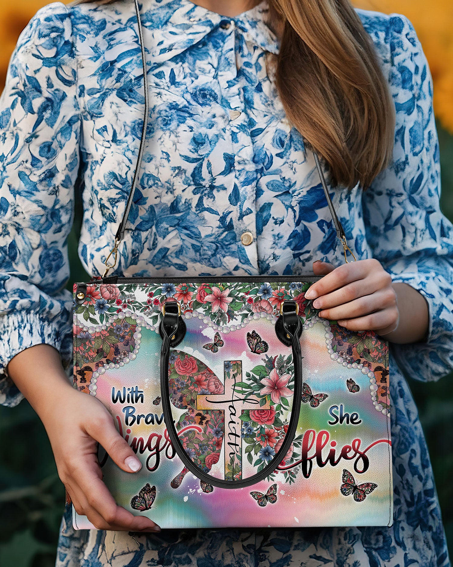 With Brave Wings She Flies Leather Handbag - Tltw0204248