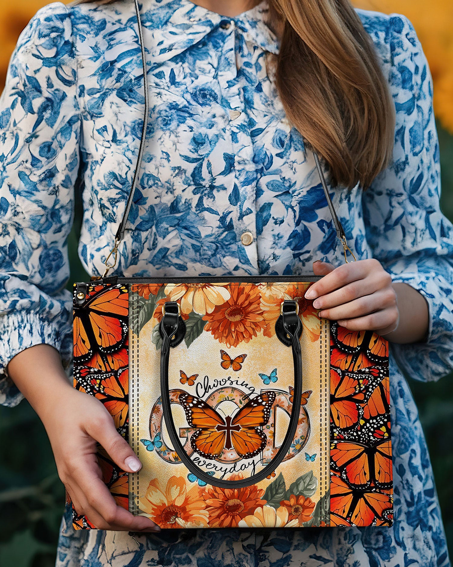 Choosing God Everyday Butterfly Leather Handbag - Tlno0404241