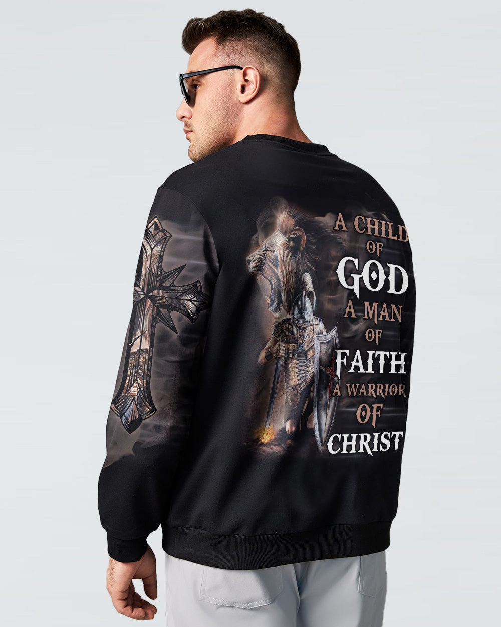 A Child Of God A Man Of Faith Lion Warrior Men's Christian Sweatshirt